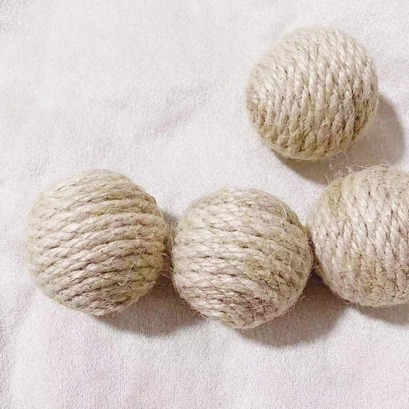Cat Sounding Interactive Ball